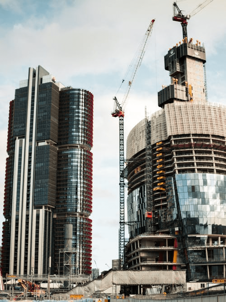 How a Pause in Interest Rates Affects Commercial Real&nbsp;Estate